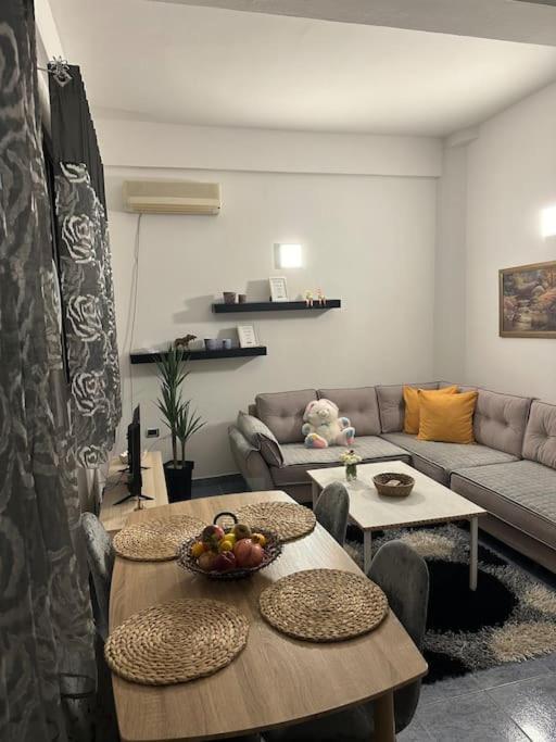 Apartment Near The Centre Of Tirana Exterior photo