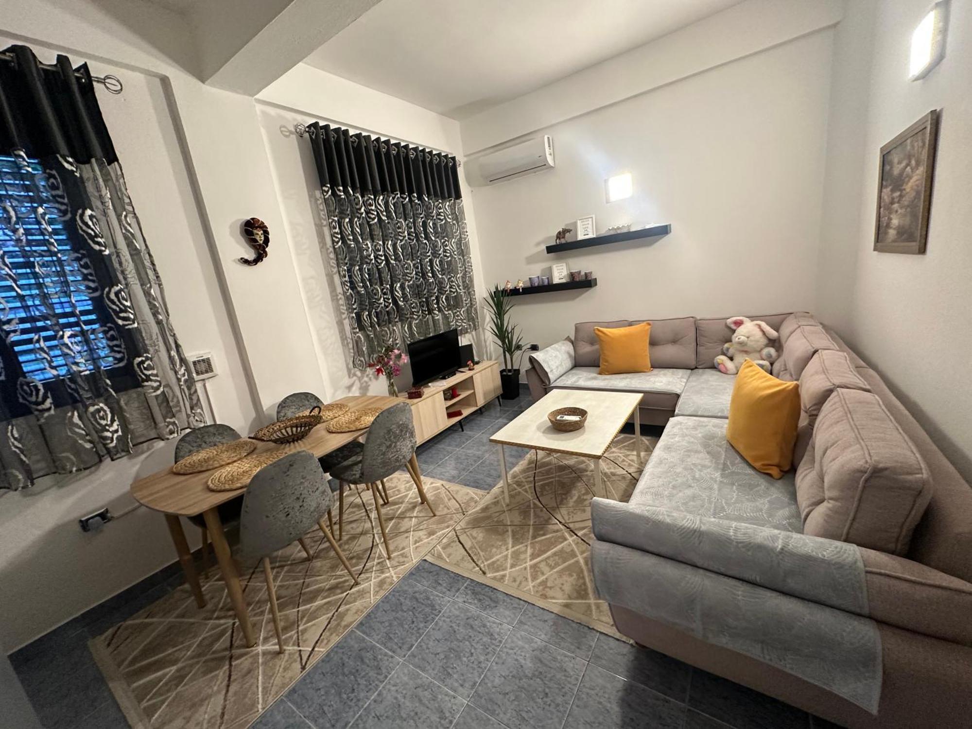 Apartment Near The Centre Of Tirana Exterior photo